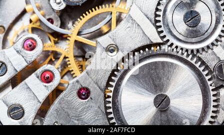 Uhrwerk von Mechanische Taschenuhr mit Ruby, Getriebe und Zahnräder Stockfoto