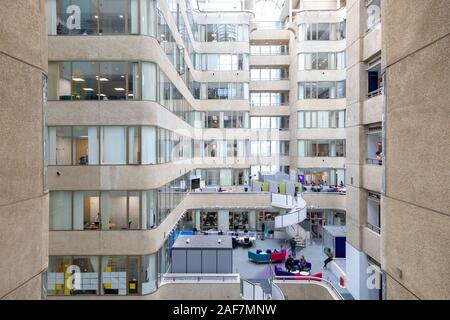 Innenraum der Hauptsitz von British Telecommunications (BT) im Newgate Street, London Stockfoto