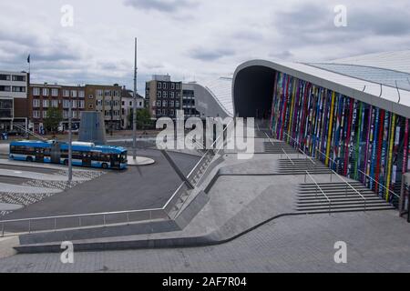 Arnhem, Niederlande - 14. Juni 2019 - Arnheim Hauptbahnhof Stockfoto