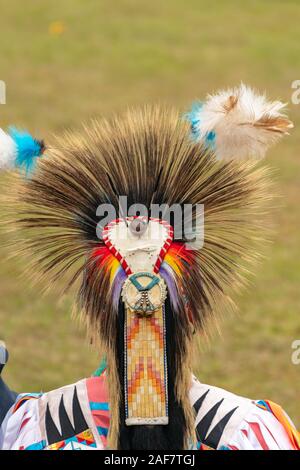 Ein Stachelschwein Kopfschmuck am Poarch Creek Indian Thanksgiving Pow Wow Stockfoto