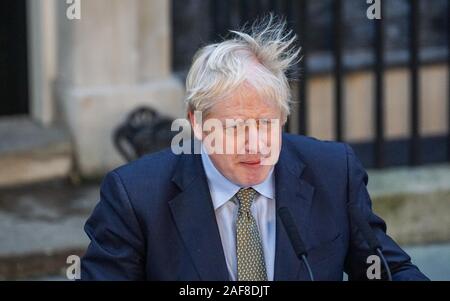 London, Großbritannien. 13 Dez, 2019. Boris Johnson macht eine Aussage nach seinem Sieg bei der Bundestagswahl. Credit: Ioannis Alexopoulos/Alamy leben Nachrichten Stockfoto