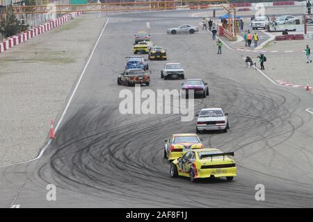 Teheran, Iran. 13 Dez, 2019. Drift Meisterschaft war mit 10 Mannschaften aus 10 Staaten der Iran im Azadi Sport in Teheran Komplex statt. (Foto von Mazyar Asadi/Pacific Press) Quelle: Pacific Press Agency/Alamy leben Nachrichten Stockfoto