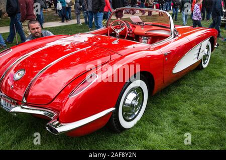 Ein restauriertes Lager 1958 Chevrolet Corvette in der Moabiter April Aktion Auto Show in Moab, Utah. Stockfoto