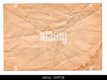 Zurück von einem alten leeren braunen Umschlag mit Wasser Flecken auf einem weißen Hintergrund. Dies ist eine hohe Auflösung alle grungy detail Scan angezeigt. Stockfoto