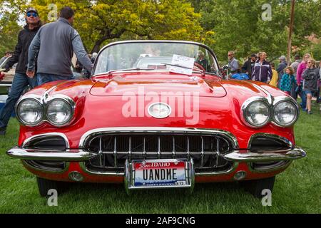 Ein restauriertes Lager 1958 Chevrolet Corvette in der Moabiter April Aktion Auto Show in Moab, Utah. Stockfoto