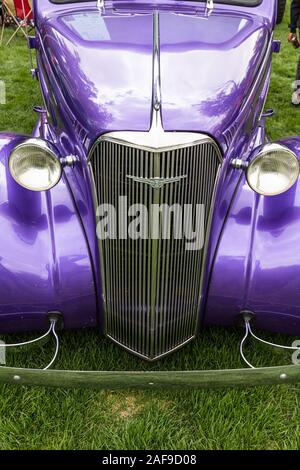 Ein restauriertes und modifizierte 1937 Chevrolet Coupé in der Moabiter April Aktion Auto Show in Moab, Utah. Stockfoto