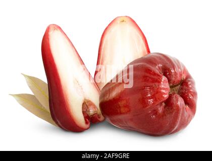 Rose Äpfel oder chomphu auf Weiß mit Freistellungspfad isoliert Stockfoto