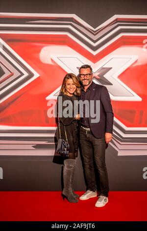 Assago, Italien. 12 Dez, 2019. Photocall während der X-Faktor Italien 2019 Finale in Mediolanum Forum. (Foto von Luigi Rizzo/Pacific Press) Quelle: Pacific Press Agency/Alamy leben Nachrichten Stockfoto