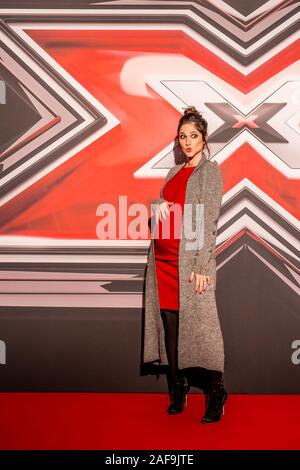 Assago, Italien. 12 Dez, 2019. Photocall während der X-Faktor Italien 2019 Finale in Mediolanum Forum. Comello Lodovica ist eine italienische Schauspielerin, Sängerin, Fernsehmoderator und radio Host. (Foto von Luigi Rizzo/Pacific Press) Quelle: Pacific Press Agency/Alamy leben Nachrichten Stockfoto