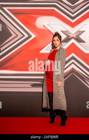 Assago, Italien. 12 Dez, 2019. Photocall während der X-Faktor Italien 2019 Finale in Mediolanum Forum. Comello Lodovica ist eine italienische Schauspielerin, Sängerin, Fernsehmoderator und radio Host. (Foto von Luigi Rizzo/Pacific Press) Quelle: Pacific Press Agency/Alamy leben Nachrichten Stockfoto