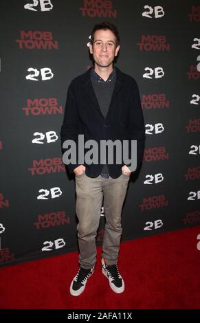 Hollywood, Ca. 13 Dez, 2019. Ben Lyons, bei Mob Stadt Los Angeles Premiere auf der Los Angeles Film School in Hollywood, Kalifornien am 13. Dezember 2019. Credit: Faye Sadou/Medien Punch/Alamy leben Nachrichten Stockfoto