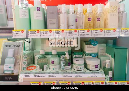 Seoul, Südkorea, Schönheit Produkte im Store. Stockfoto