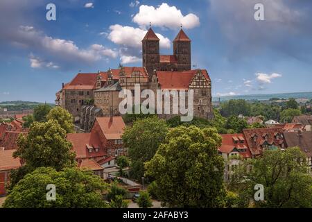 Schloss und Stiftskirche Kirche St. Servatius auf dem Schlossberg, Quedlinburg, Sachsen-Anhalt, Deutschland, Europa Stockfoto