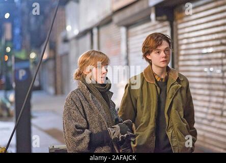 Drei Generationen 2015 Big Beach Films mit Naomi Watts links und Elle Fanning Stockfoto