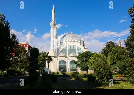 Ebu Bekr Moschee oder die Große Moschee (Xhamia e Madhe) im Zentrum der Stadt Shkodra, Albanien Stockfoto