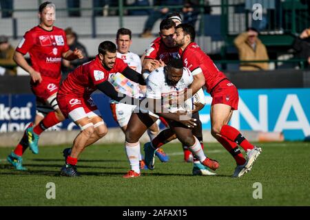 Treviso, Italien. 14 Dez, 2019. Angriff auf cherif Traore (Treviso) bei Benetton Treviso vs Lyon, Rugby Heineken Champions Cup in Treviso, Italien, 14. Dezember 2019 - LPS/Ettore Griffoni Credit: Ettore Griffoni/LPS/ZUMA Draht/Alamy leben Nachrichten Stockfoto