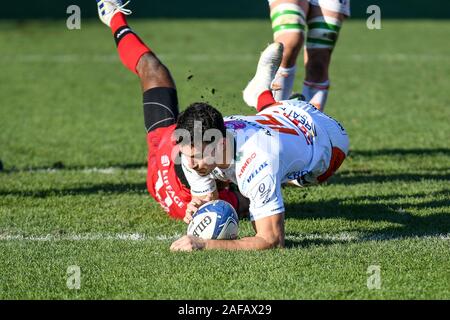 Treviso, Italien. 14. Dez, 2019. Versuchen von Leonardo sarto (Treviso) bei Benetton Treviso vs Lyon, Rugby Heineken Champions Cup in Treviso, Italien, 14. Dezember 2019 - LPS/Ettore Griffoni Credit: Ettore Griffoni/LPS/ZUMA Draht/Alamy leben Nachrichten Stockfoto