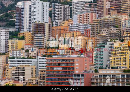 Verschiedene Monaco Stadt Gebäuden und Wolkenkratzern Hintergrund Stockfoto
