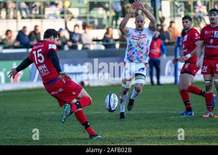 Treviso, Italien. 14 Dez, 2019. Calcio von Jean-marcellin buttin (Lyon) bei Benetton Treviso vs Lyon - Rugby Heineken Champions Cup - Kreditkarten: LPS/Ettore Griffoni/Alamy leben Nachrichten Stockfoto