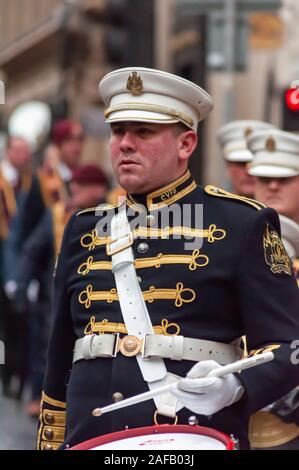 Glasgow, Schottland, Großbritannien. 14 Dez, 2019. Band Mitglieder im The Apprentice Boys von Derry schottischen Amalgamated Ausschuss jährliche Schließung der Tore eine Parade durch die Straßen der Stadt zum Kelvingrove Park am Cathedral Square. Credit: Skully/Alamy leben Nachrichten Stockfoto