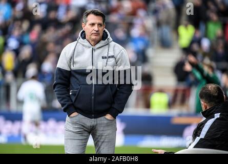 Karlsruhe, Deutschland. 14 Dez, 2019. coach Alois Schwartz (KSC). GES/Fußball/2. Bundesliga: Karlsruher SC - Greuther Fürth, 14.12.2019 Fußball: 2. Liga: Karlsruhe vs Fürth, Karlsruhe, Dezember 14, 2019 | Verwendung der weltweiten Kredit: dpa/Alamy leben Nachrichten Stockfoto