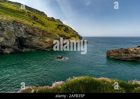 Tintagel Castle Ruine in South Cornwall verbunden mit der Legende von König Arthur, National Trust, England, Vereinigtes Königreich, Großbritannien Stockfoto