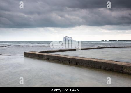 North Berwick Milsey Bucht und den Bass Rock Stockfoto