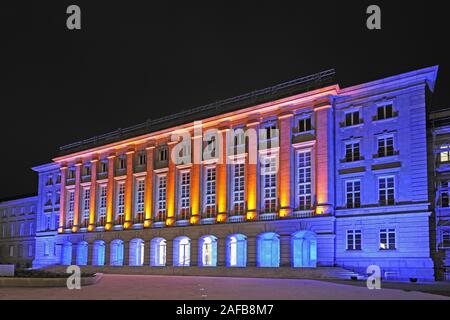 Ernst-reuter-Haus, Straße des 17. Juni, Berlin, Deutschland, Europa, illuminiert zum Festival of Lights 2009, Nachtaufnahme Stockfoto