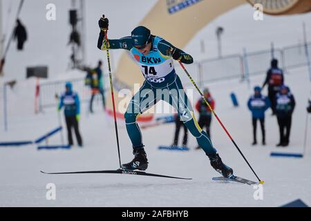 Davos, Schweiz, 14. Dezember 2019. Pollock Mark Aus bei der Sprint Qualifikation bin FIS Langlauf Weltcup Davos Nordic 2019 in Davos. Stockfoto