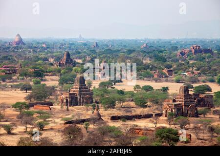 Anzeigen von Bagan Tempel von Nan Myint Tower, Alt Bagan, Mandalay, Myanmar, Asien Stockfoto