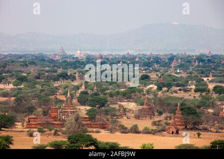 Anzeigen von Bagan Tempel von Nan Myint Tower, Alt Bagan, Mandalay, Myanmar, Asien Stockfoto