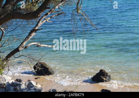 Portinho da Arrábida Strand innerhalb der Serra da Arrábida Natural Park, Portugal Stockfoto