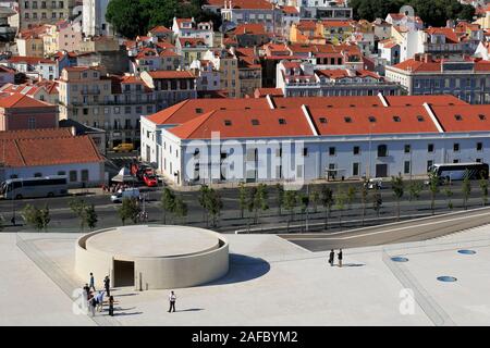 Cruise Terminal Dach, Alfama, Lissabon, Portugal Stockfoto