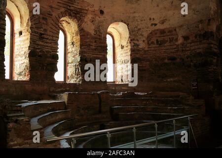 Iznik, Türkei - September 26, 2019: Innenansicht der Basilika, wo der Ökumenische Rat seine erste Sitzung abgehalten. (325) 1. Stockfoto