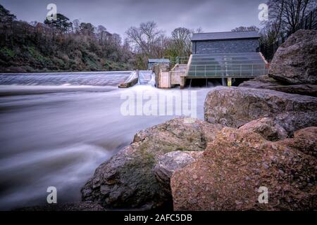 Radyr Wasserkraftwerkes am Fluss Taff, Cardiff, South Wales Stockfoto