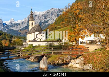 St. Sebastian Kirche am schönen bayerischen Alpen auf der Ramsau, Nationalpark Berchtesgaden in Deutschland Stockfoto