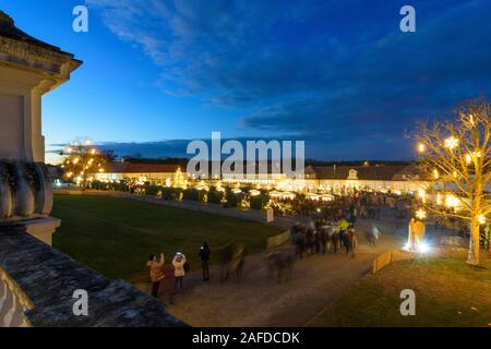 : Engelhartstetten Schloss Hof Schloss, Weihnachtsmarkt im Marchfeld, Niederösterreich, Lower Austria, Austria Stockfoto