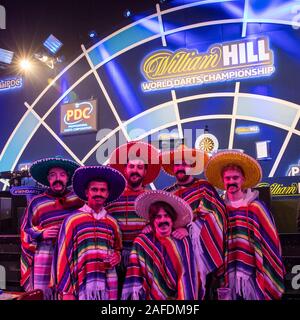 London, Großbritannien. 15 Dez, 2019. London, 14-12-2019, Bühne Übersicht bei der William Hill, World Championship Darts, PDC. Credit: Pro Schüsse/Alamy leben Nachrichten Stockfoto