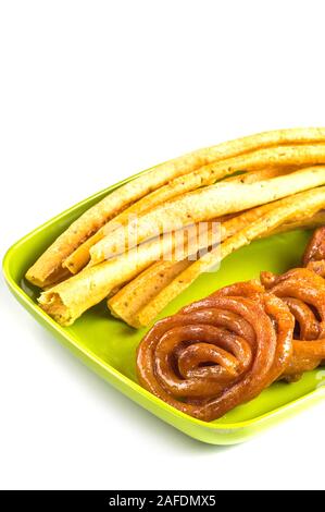 Indische Küche und Fafda Jalebi, spezielle und berühmte Gericht des Bundesstaates Gujarat. Stockfoto