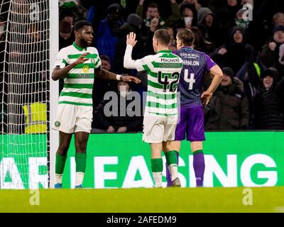 Celtic Park, Glasgow, UK. 15 Dez, 2019. Schottische Premiership Fußball, Celtic gegen Hibernian; Odsonne Edouard der Keltischen feiert nach dem Scoring Celtics zweiten Tor in der 66. Minute für 2-0-redaktionelle Verwendung Credit: Aktion plus Sport/Alamy leben Nachrichten Stockfoto