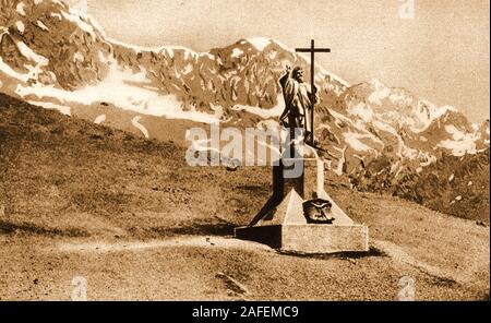 Die ursprüngliche Statue von Christus dem Erlöser in den Anden bergigen Grenze zwischen Argentinien und Chile (wie es vorher war, Neufassung 1916) zum Gedenken an den Frieden von 1902 zwischen den beiden Ländern. (vorgestellt 1904). Die Inschrift (in Spanisch) übersetzt als ooner wird diese Berge bröckeln in Staub als Chilenen und Argentinier brechen die Ruhe die an den Füßen Christi, des Erlösers, sie geschworen haben, beizubehalten." Stockfoto