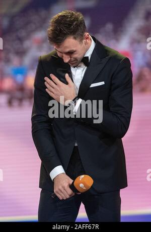 Baden Baden, Deutschland. 15 Dez, 2019. Athletik Weltmeister Niklas Kaul nimmt seine portsman's des Jahres'. Quelle: Patrick Seeger/dpa/Alamy leben Nachrichten Stockfoto