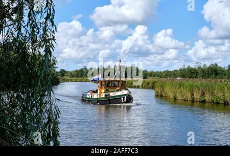 Erholung auf dem Wasser an der Woerdense Verlaat, Utrecht, Niederlande. Stockfoto