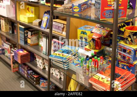 Burnaby, Kanada - Dezember 11, 2019: Stationäre Shop mit Bürobedarf, Schreibwaren und Bücher an der Simon Fraser University Campus Stockfoto