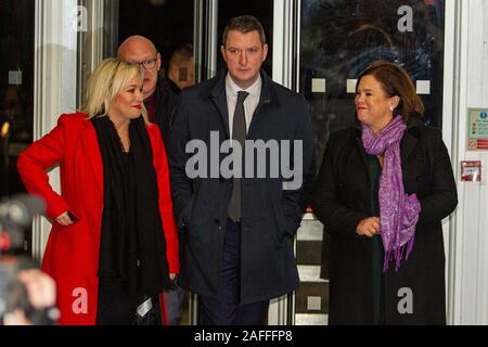 Neu MP John Finucane Sinn Féin gewählt im Titanic Exhibition Centre in Belfast Fernüberwachungsfenster im allgemeinen Wahl zählen statt. Credit: Bonzo/Alamy Stockfoto