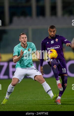 Mailand Skriniar (Inter)Kevin-Prince Boateng (Fiorentina) während Erie der Italienischen eine "Übereinstimmung zwischen Fiorentina 1-1 Inter zu Artemio Franchi Stadion am 15 Dezember, 2019 in Florenz, Italien. Credit: Maurizio Borsari/LBA/Alamy leben Nachrichten Stockfoto