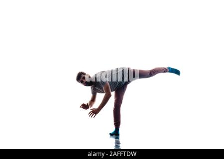 Flexible junge Tänzerin eine stilvolle Tanz Bewegung Stockfoto