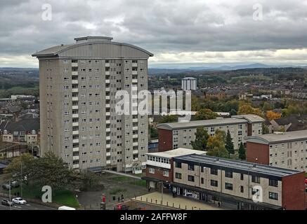 Blick auf den Almada Tower, 67 Almada St, Hamilton West, South Lanarkshire, Schottland, Großbritannien, ML3 0HQ Stockfoto