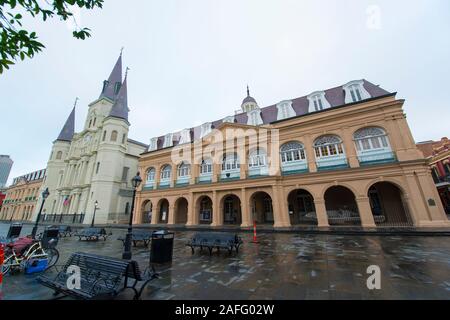 St. Louis Kathedrale und Louisiana State Museum im Französischen Viertel in New Orleans, Louisiana, USA. Stockfoto