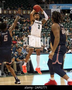 Dezember 15, 2019 - Hawaii Rainbow Warriors guard Eddie Stansberry (3) Nimmt ein Überbrückungskabel während eines Spiels zwischen den Hawaii Rainbow Warriors und die Samford Bulldoggen in der Stan Polizeichef-Mitte in Honolulu, HI Michael Sullivan/CSM. Stockfoto